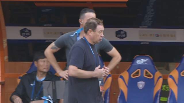 曹赟定为谢鹏飞鸣不平，直击斯帅战术痛点 申花国安太难 成全对手