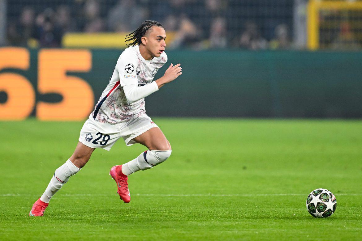 法媒：埃唐·姆巴佩自5月接受手术以来首次恢复训练